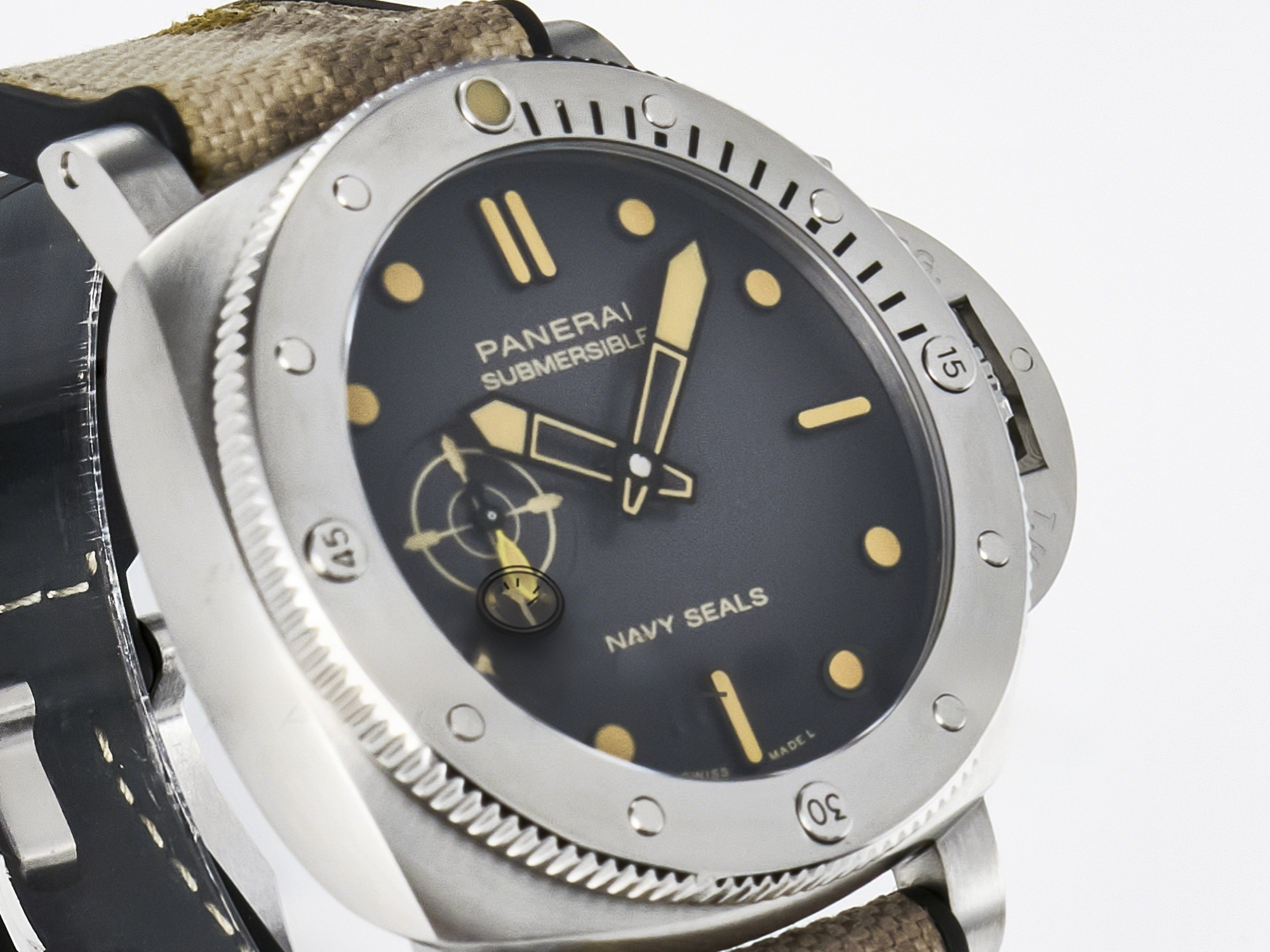 Panerai PAM1518 Submersible 44mm VSF 1:1 Best Edition Gray Ombre Dial on Camouflage Strap P900-fasswatch