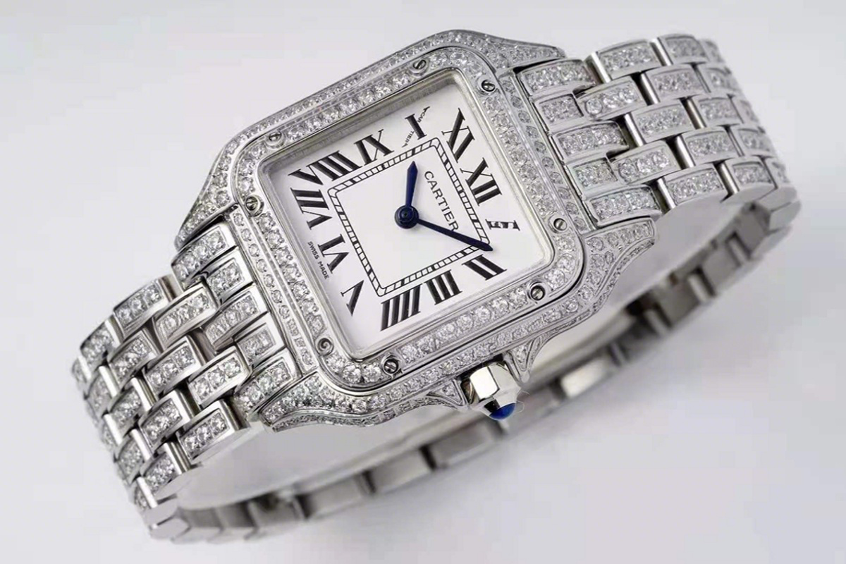 Cartier Panthère De Cartier 28mm White Dial in White Gold with Diamonds-fasswatch