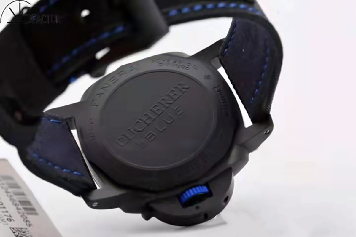 Panerai PAM1176 Luminor GMT Bucherer Blue 44mm-fasswatch