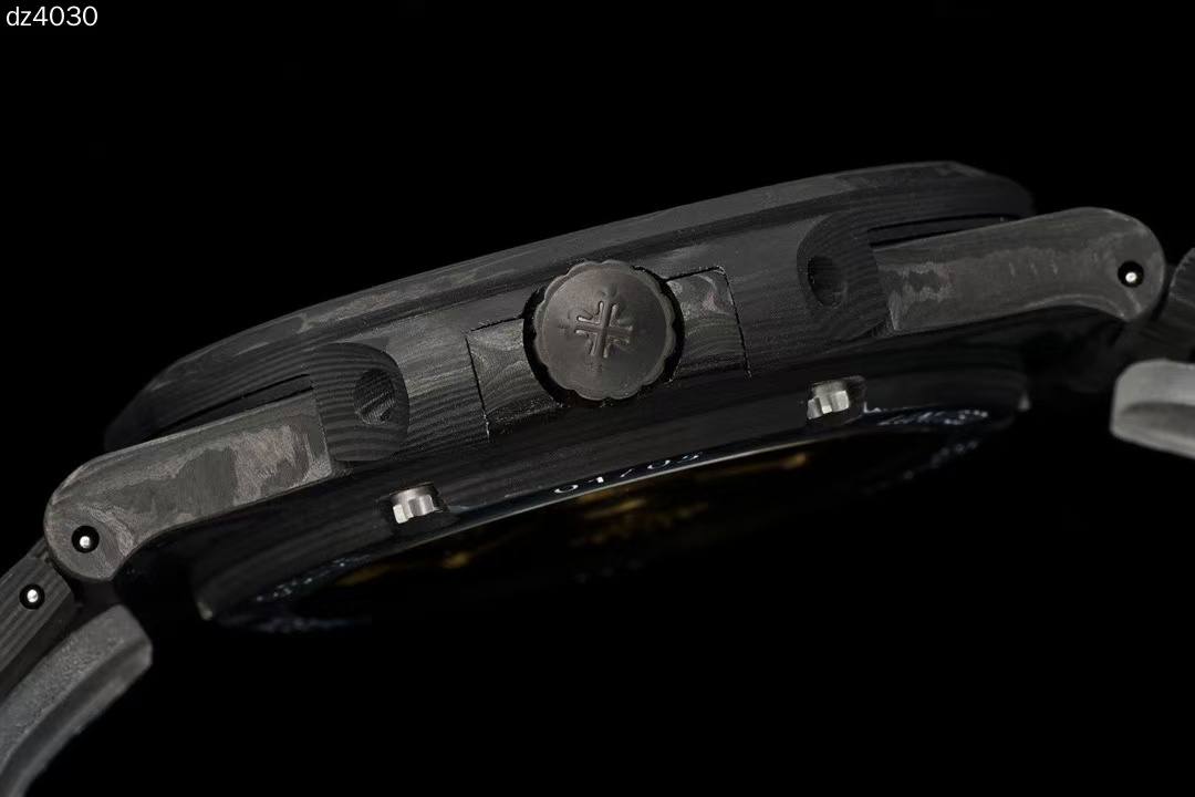 Patek Philippe Nautilus DiW Carbon Nautilus 5711/1A “G Blue and Black Chalice”, 40mm-fasswatch