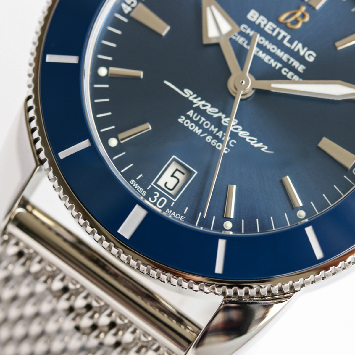 Breitling Superocean Heritage II B20 Automatic 42mm in Blue Dial on Blue Bezel-fasswatch
