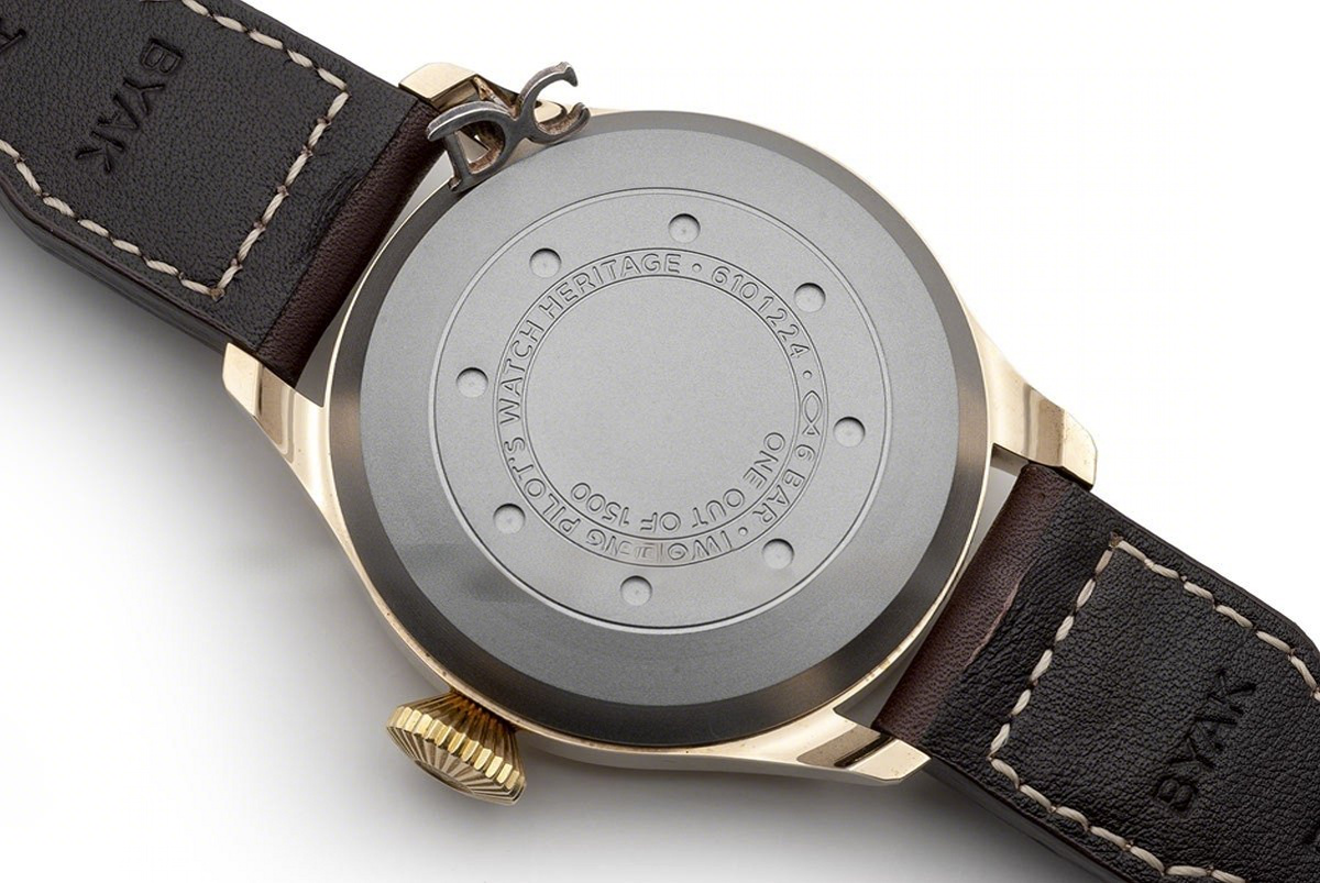 IWC Big Pilot’s Watch Heritage IW501005-fasswatch