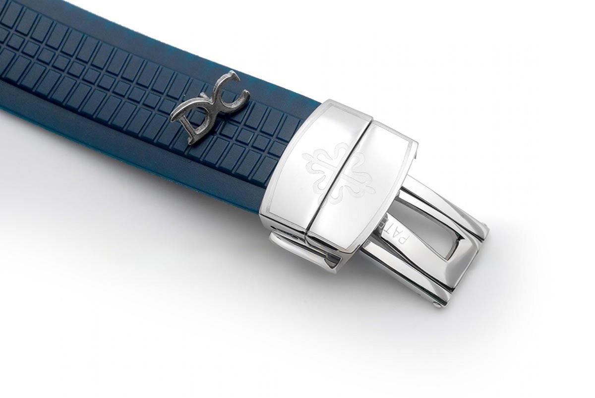 Patek Philippe Aquanaut Time Travel 5164A Blue dial in Steel-fasswatch