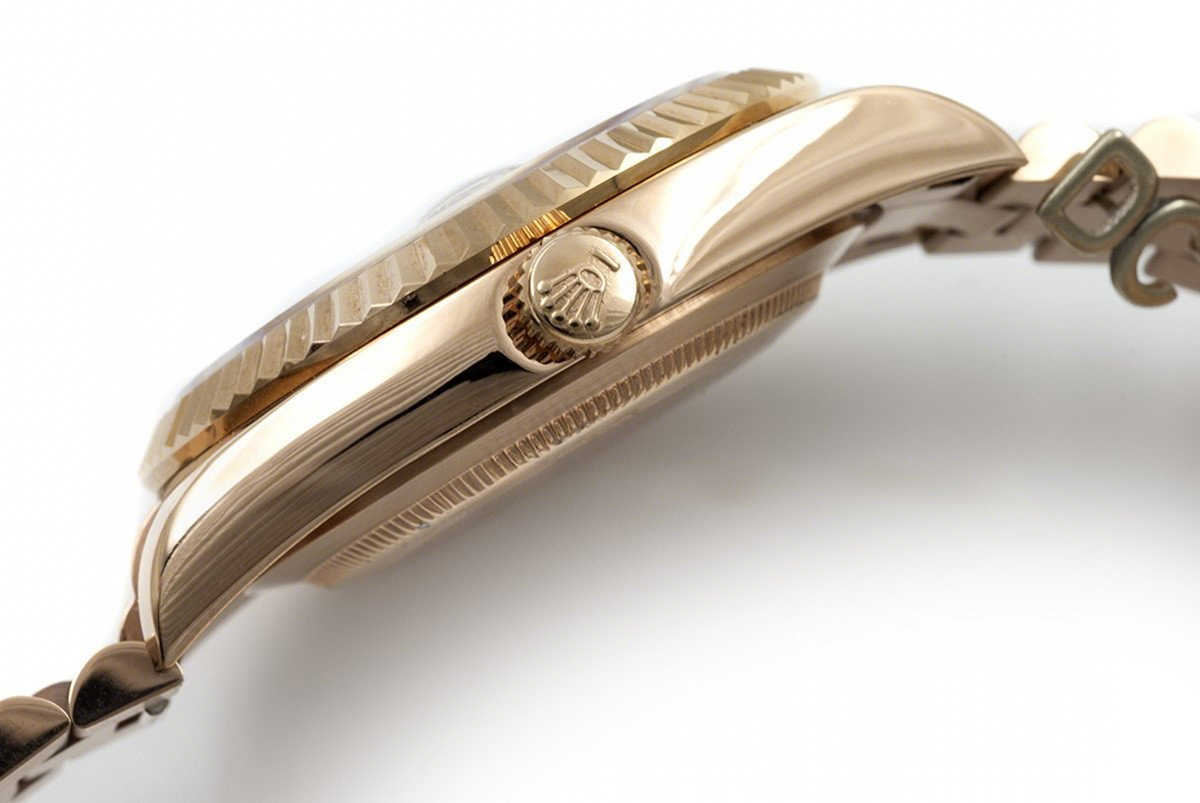 Rolex Day-Date II 218235 White Dial in Rose Gold-fasswatch