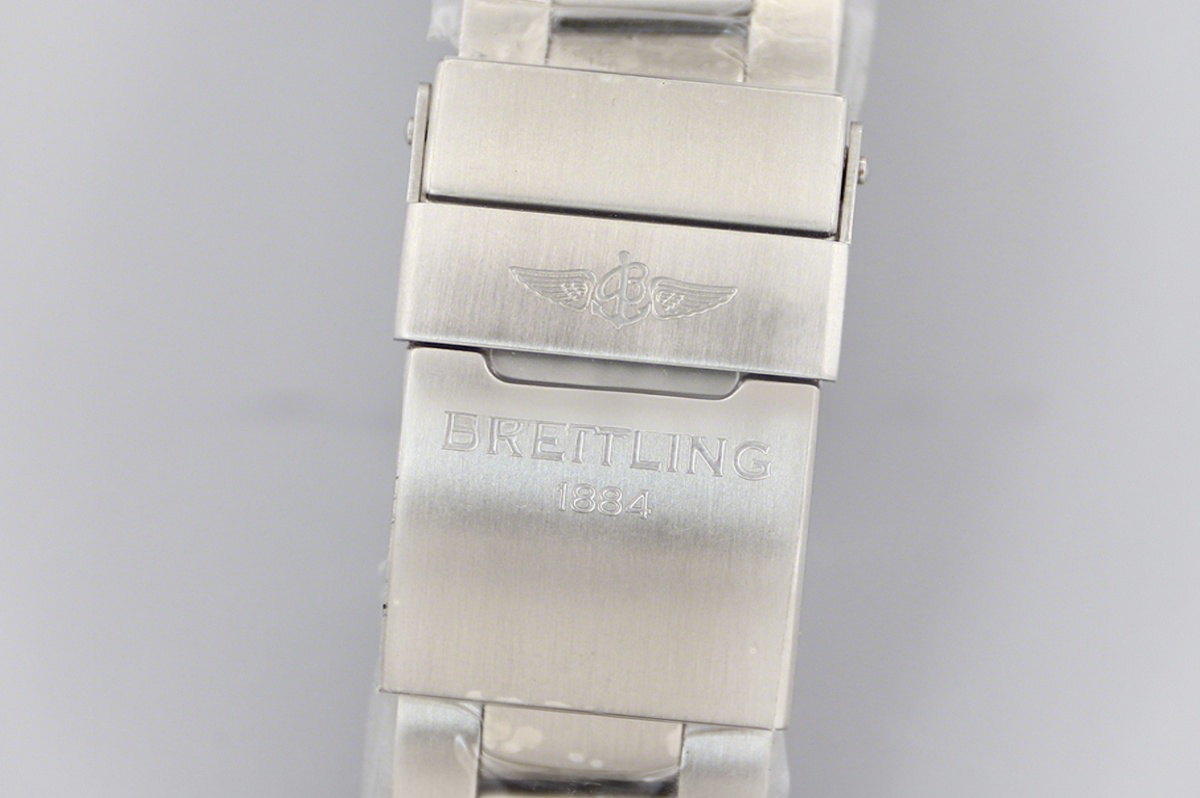 Breitling Superocean Automatic 44mm in Black Dial on Black Bezel Ref: A17367D71B1A1-fasswatch