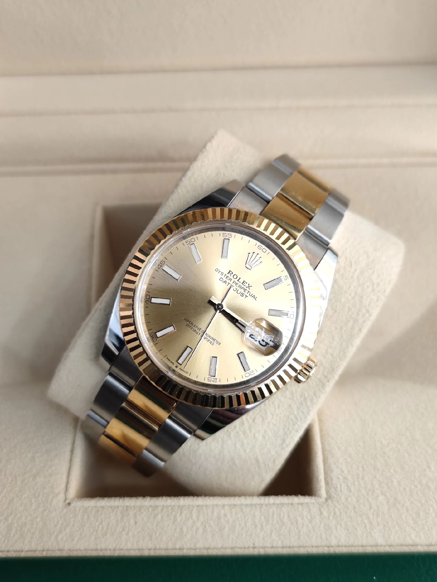 Rolex Datejust 41 Fluted Bezel Gold & Steel Watch 126333-0009-fasswatch