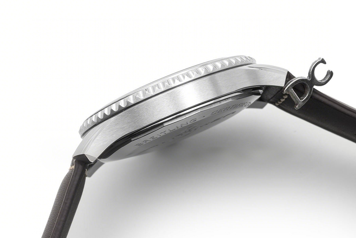 Breitling Navitimer 8 Automatic 41 Blue Dial in Steel on Brown Leather Strap-fasswatch