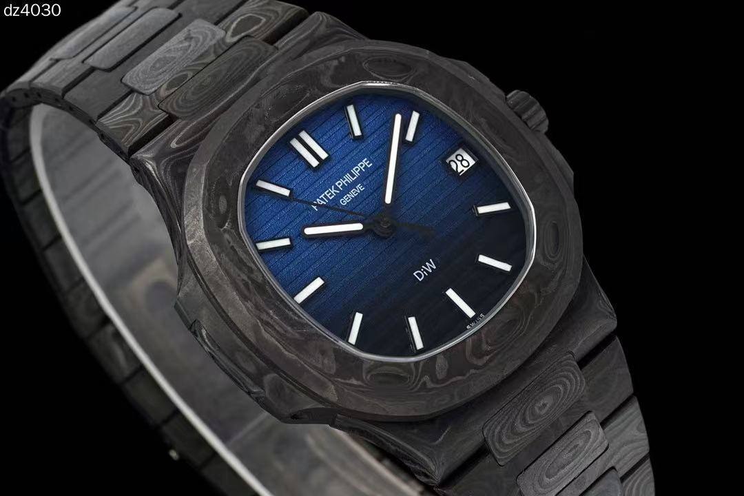 Patek Philippe Nautilus DiW Carbon Nautilus 5711/1A “G Blue and Black Chalice”, 40mm-fasswatch