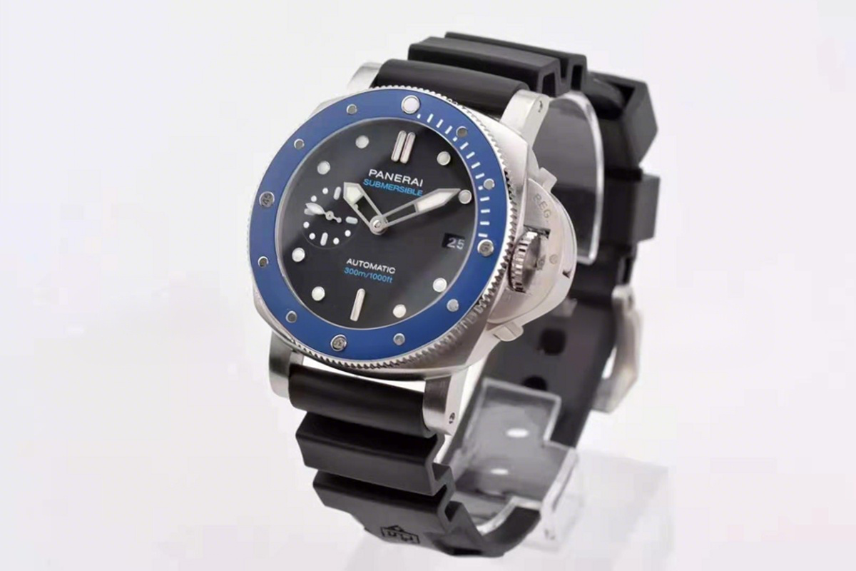 Panerai PAM1209 Submersible Azzurro 42mm-fasswatch