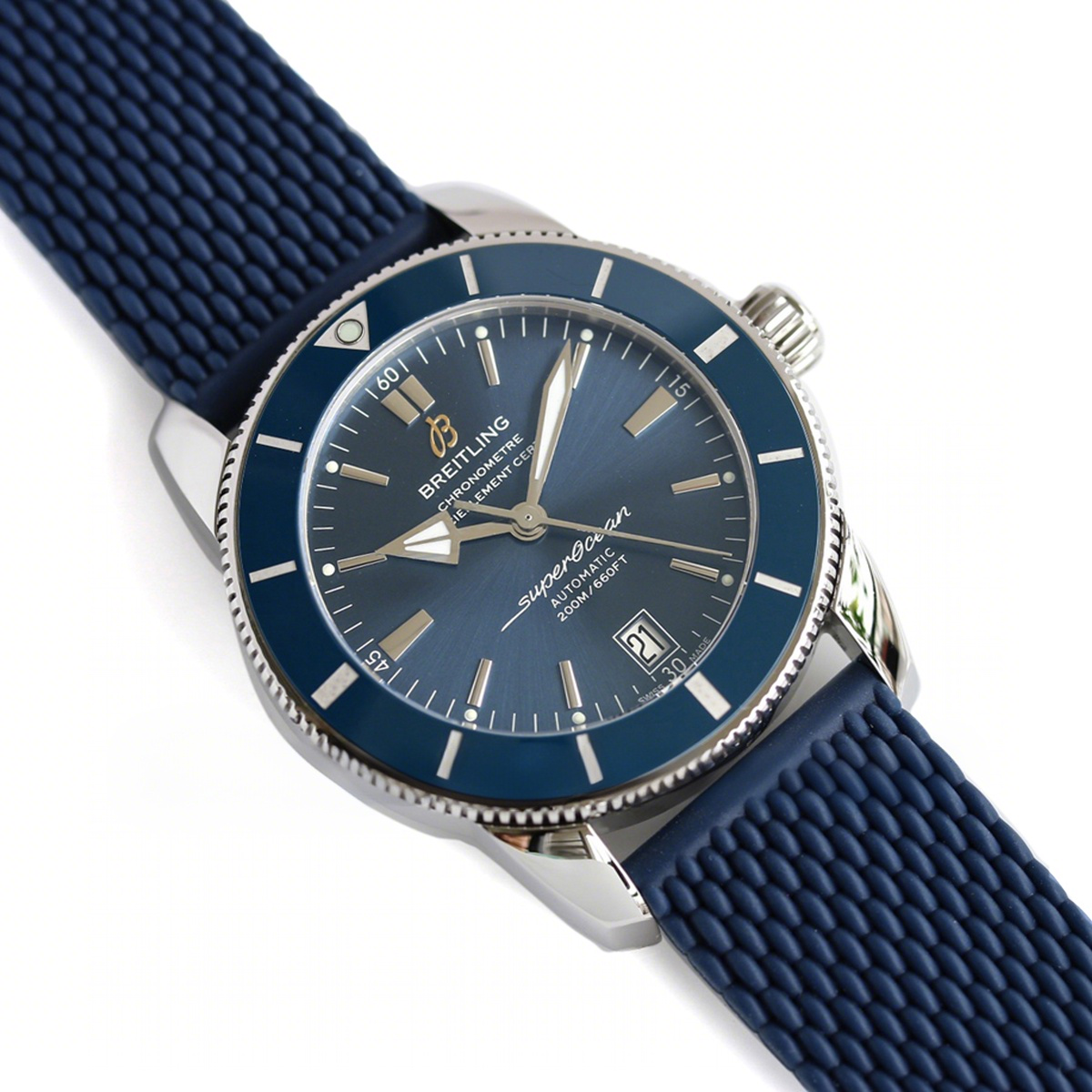 Breitling Superocean Heritage II B20 Automatic 42mm in Blue Dial on Blue Bezel on Rubber Strap-fasswatch
