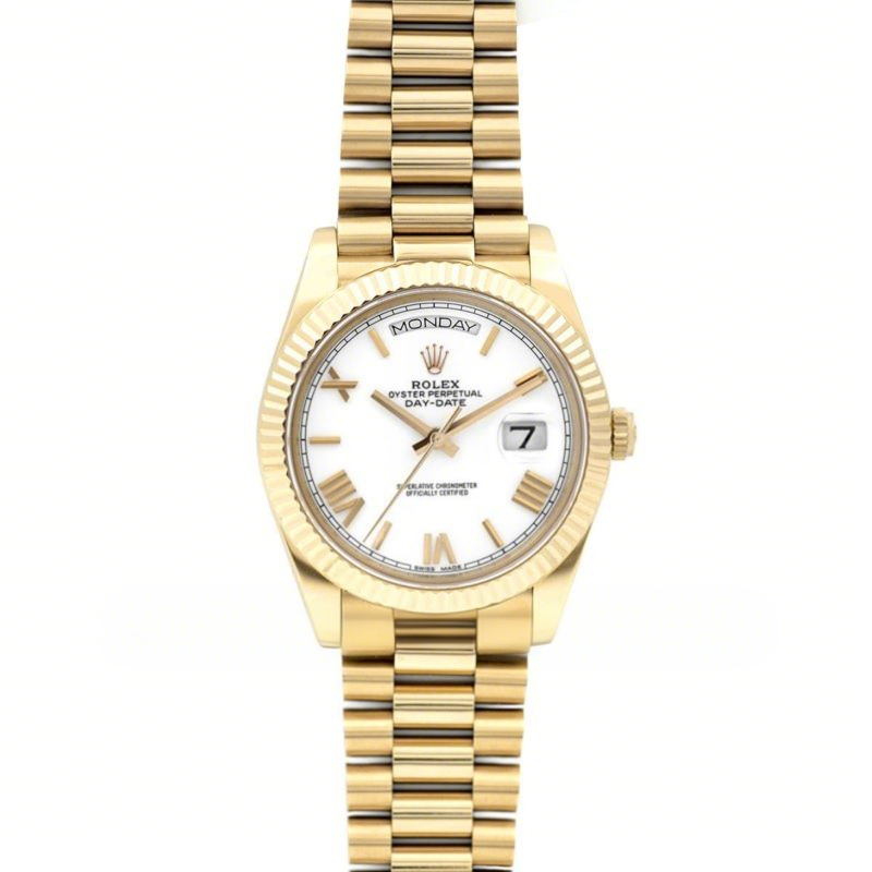 Rolex Day-Date 40 228238 White Dial in Yellow Gold-fasswatch