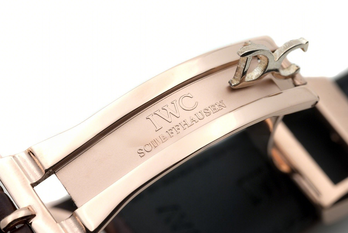 IWC Portuguese Tourbillon Mystère Rétrograde IW504401 in Rose Gold-fasswatch