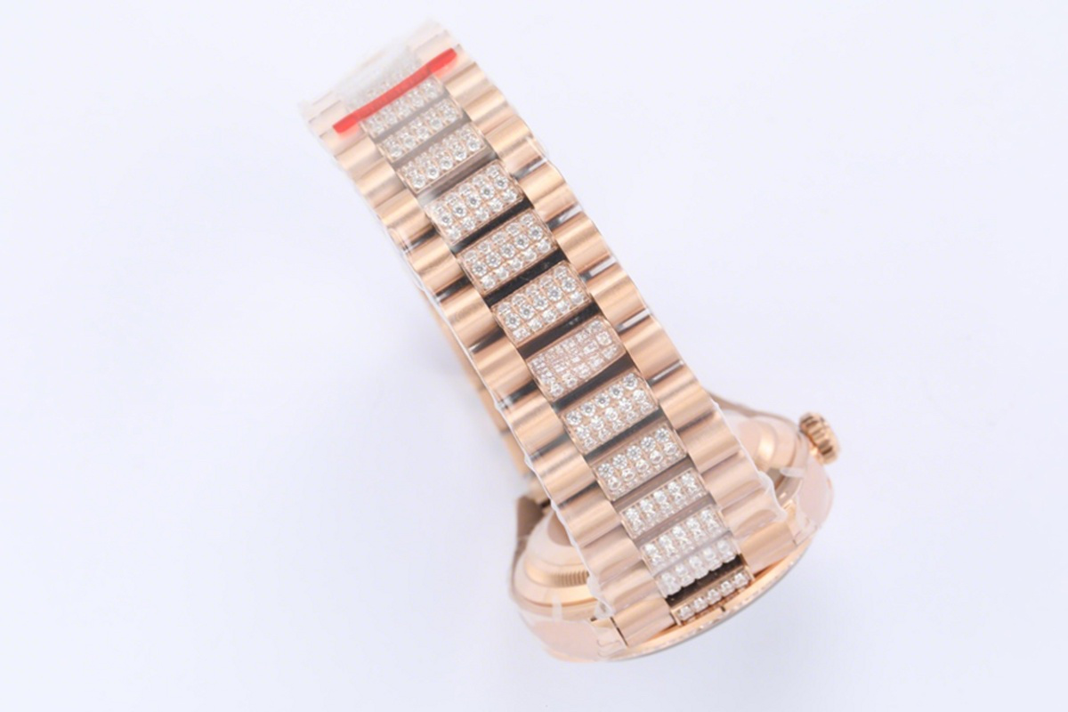 Rolex Day-Date 36 128345RBR Rose Dial with Diamond Bezel in Everose Gold-fasswatch