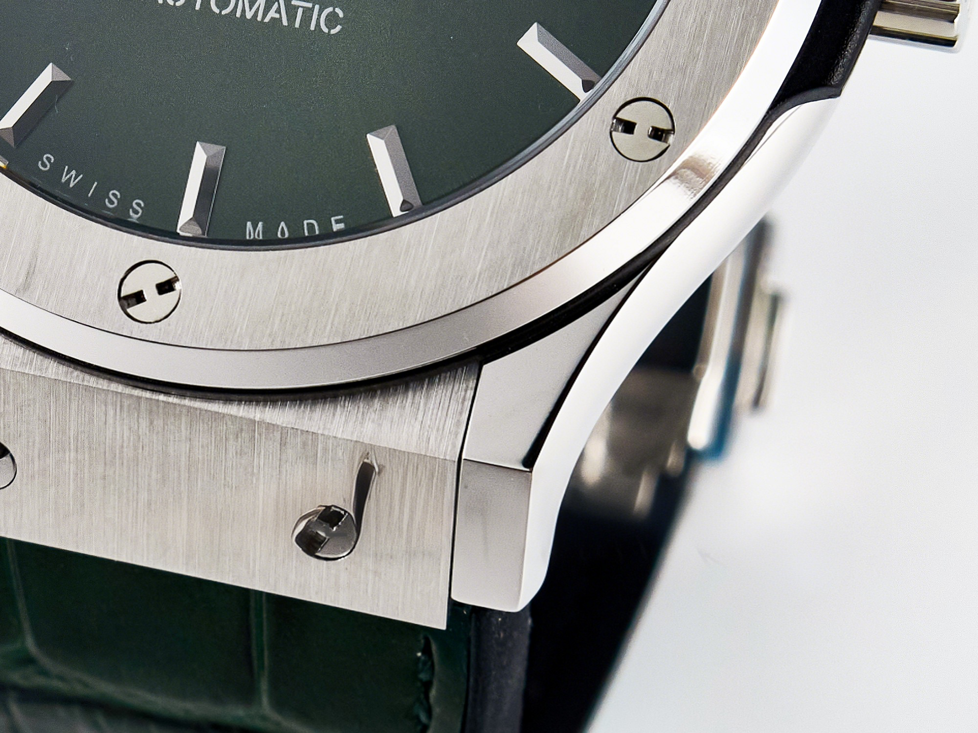 Hublot Classic Fusion Bang 42mm HBF 1:1 Best Edition Green Dial on Green Leather Strap A2892-fasswatch