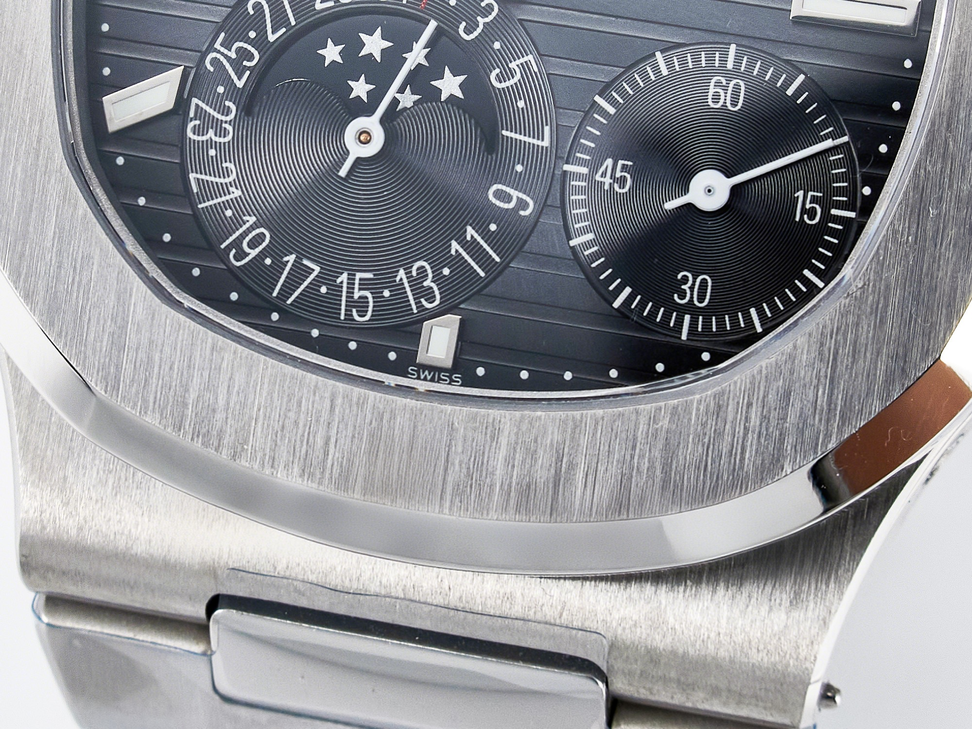 Patek Philippe Nautilus 5712 SS OMEF 1:1 Best Edition Blue Dial on SS Bracelet A240 Super Clone-fasswatch