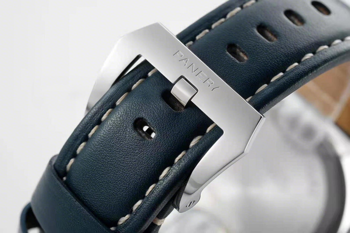 Panerai PAM1085 Luminor Blu Mare 44mm-fasswatch