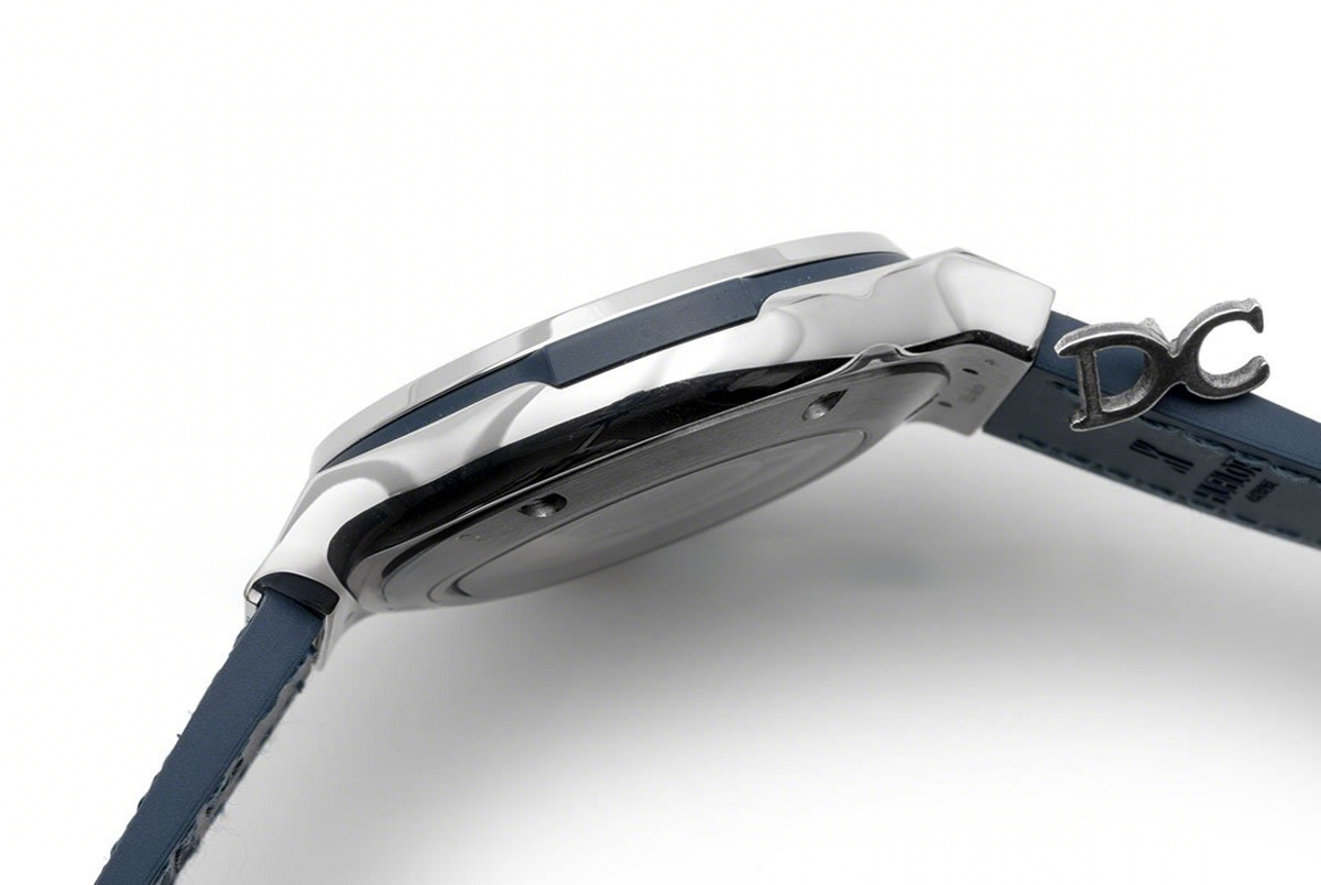 Hublot Classic Fusion Automatic 38mm Blue Dial in Titanium-fasswatch