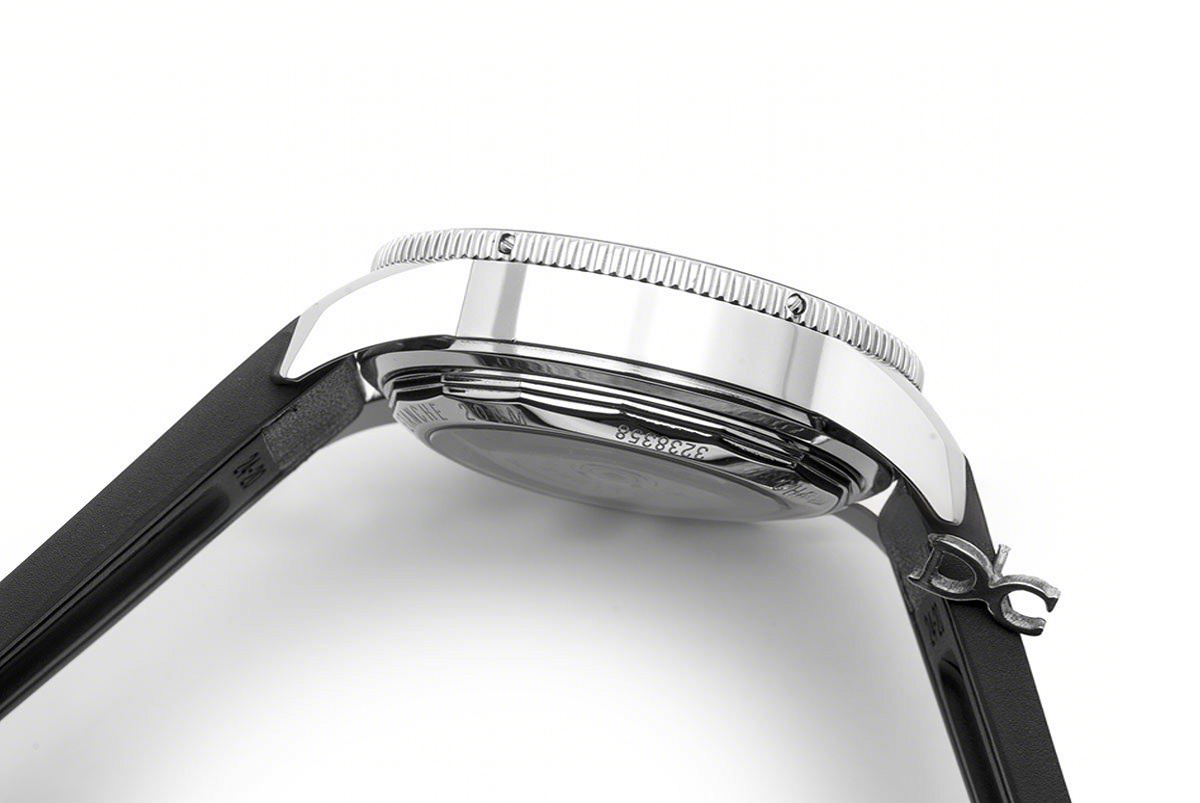 Breitling Superocean Heritage II B01 Chronograph in Black Dial on Steel on Black Leather Strap-fasswatch