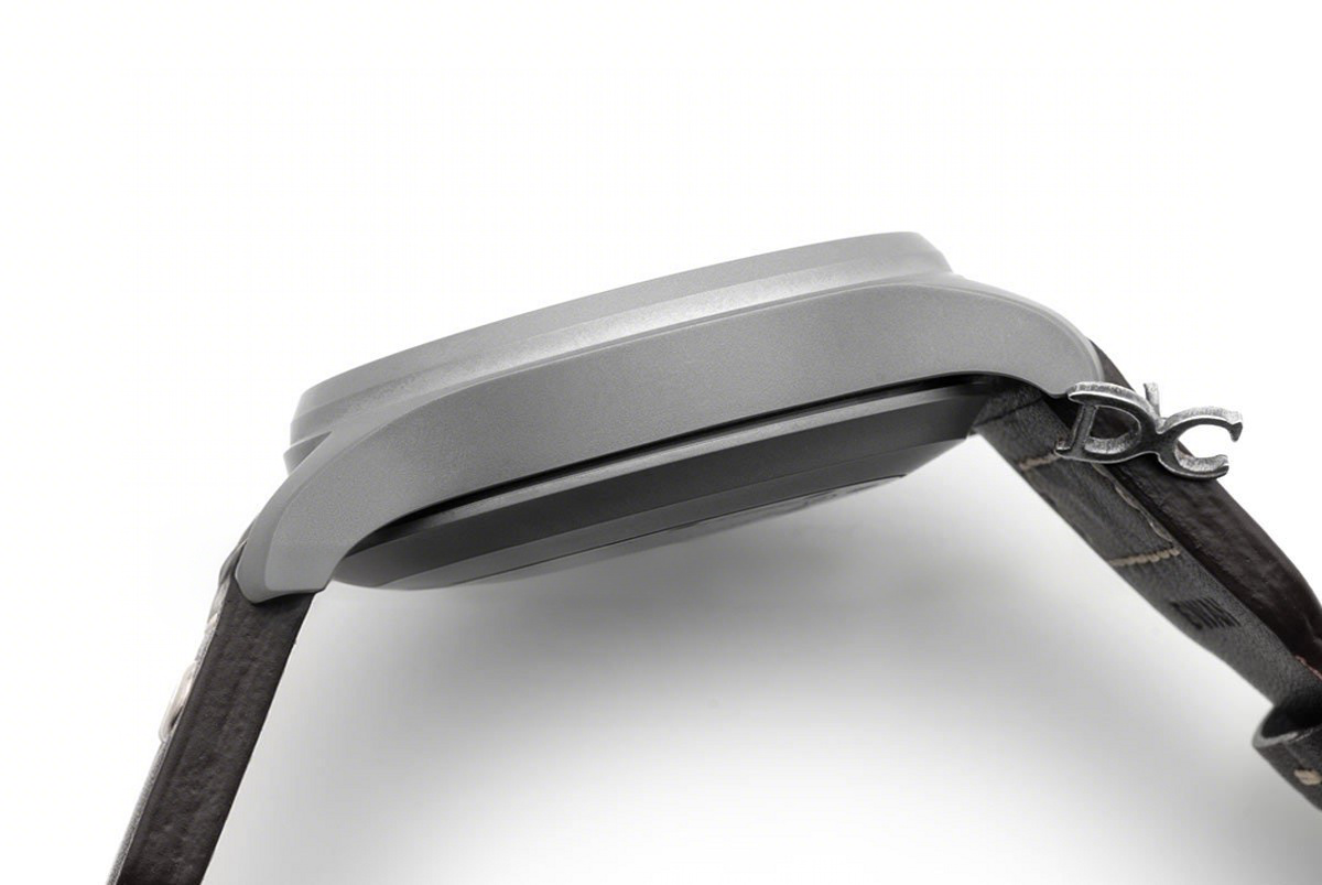 IWC Big Pilot’s Watch Heritage IW5010 Black Dial in DLC Black-fasswatch