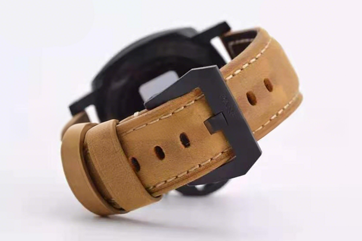 Panerai PAM1441 Luminor GMT 44mm-fasswatch