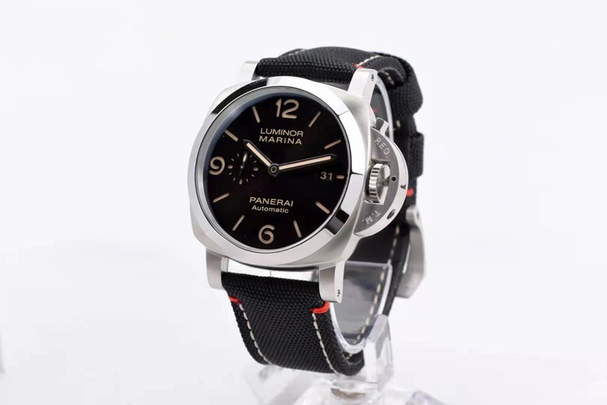 Panerai PAM1025 Luminor Marina 44mm-fasswatch