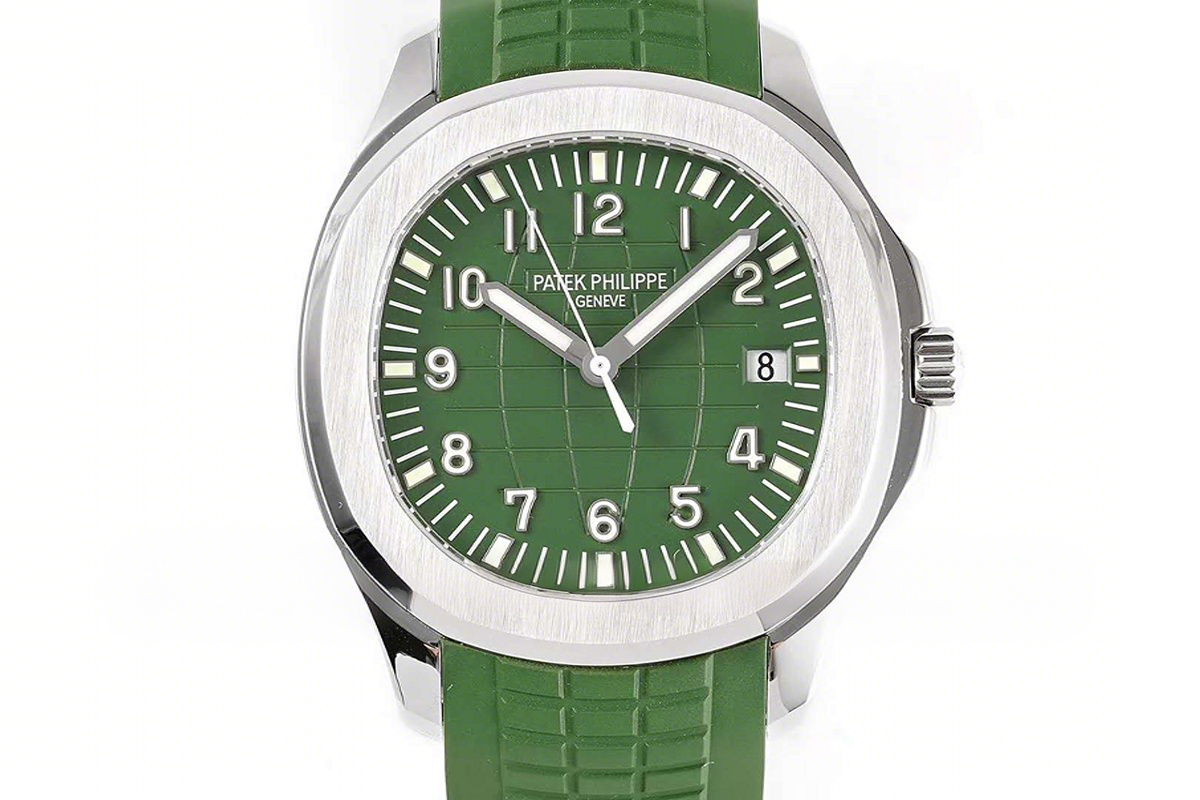 Patek Philippe Aquanaut 5168G-010 Green Dial in White Gold-fasswatch