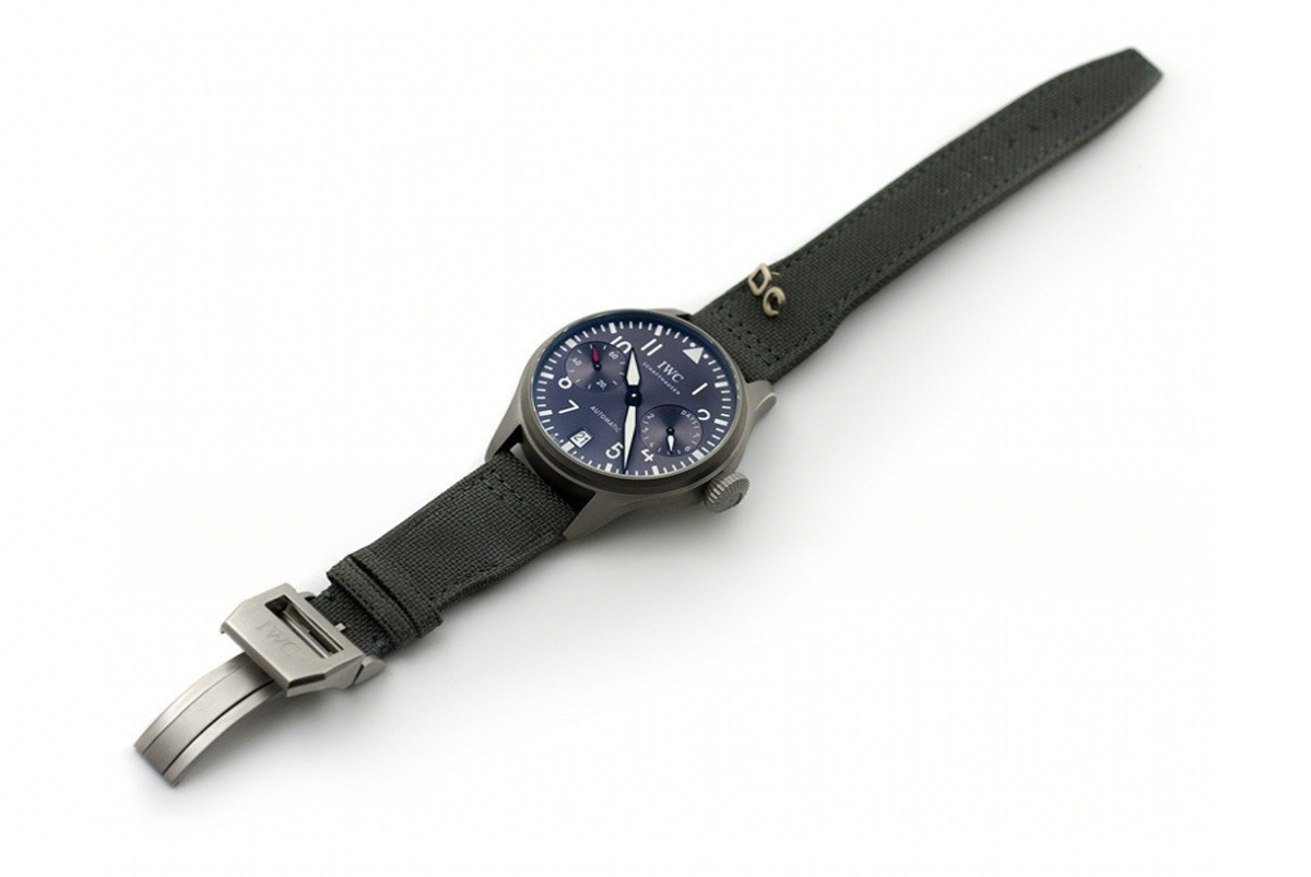 IWC Big Pilot’s Watch Edition “Patrouille Suisse” IW500910-fasswatch