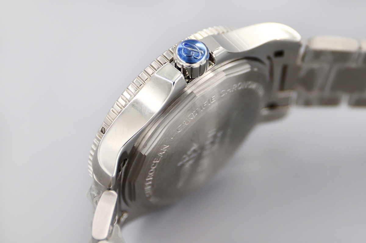 Breitling Superocean Automatic 44mm in Black Dial on Black Bezel Ref: A17367D71B1A1-fasswatch