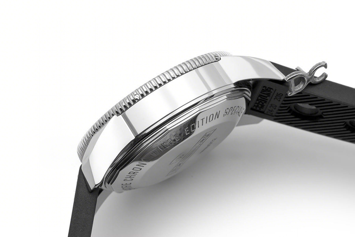 Breitling Superocean Heritage II Chronograph 46 Black Dial in Steel on Rubber Strap-fasswatch