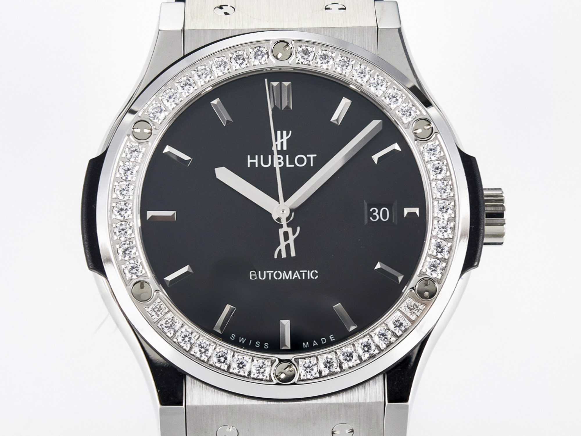 Hublot Classic Fusion Bang 42mm HBF 1:1 Best Edition Black Dial Diamonds Bezel on Black Rubber Strap A2892-fasswatch