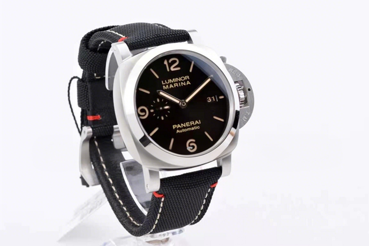 Panerai PAM1025 Luminor Marina 44mm-fasswatch