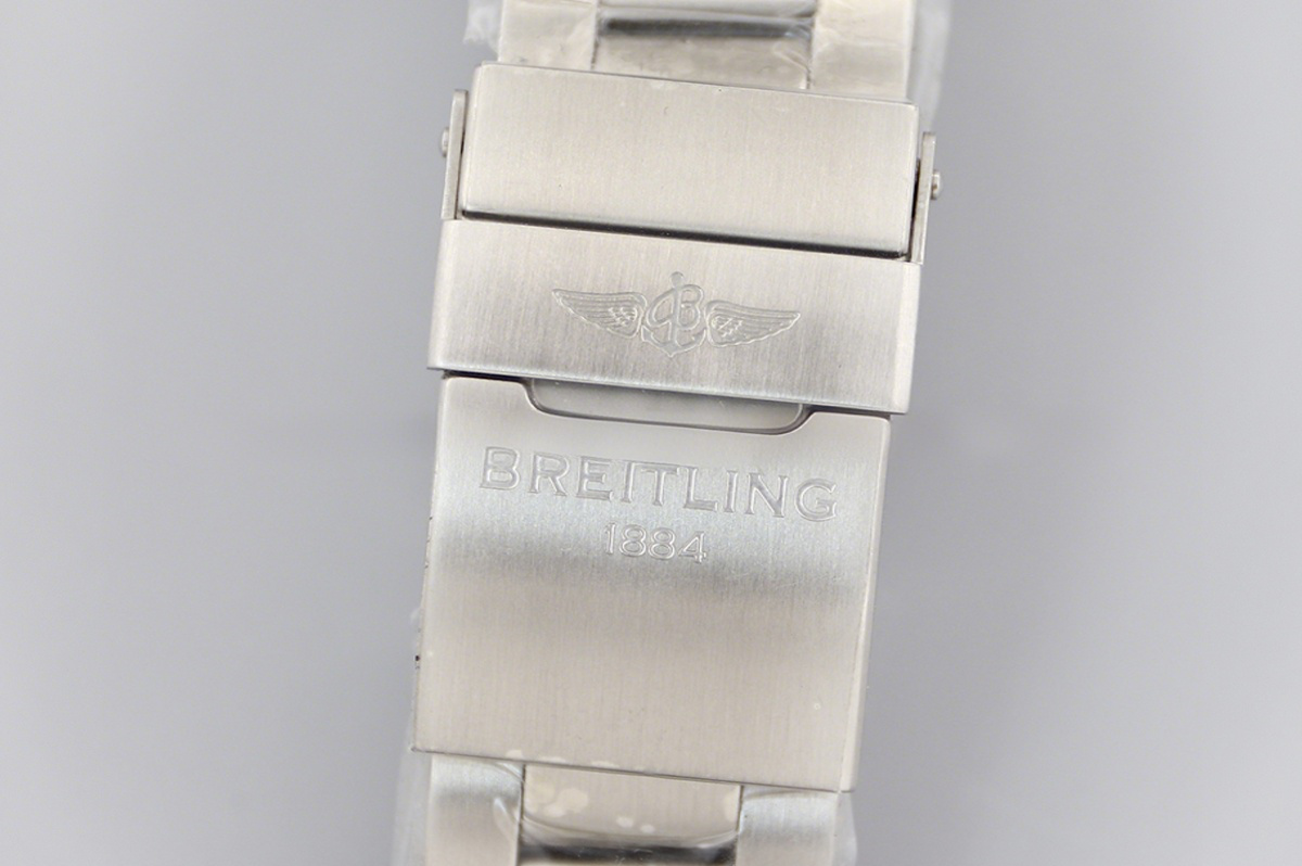 Breitling Superocean Automatic 44mm in Black/Yellow Dial on Black Bezel-fasswatch