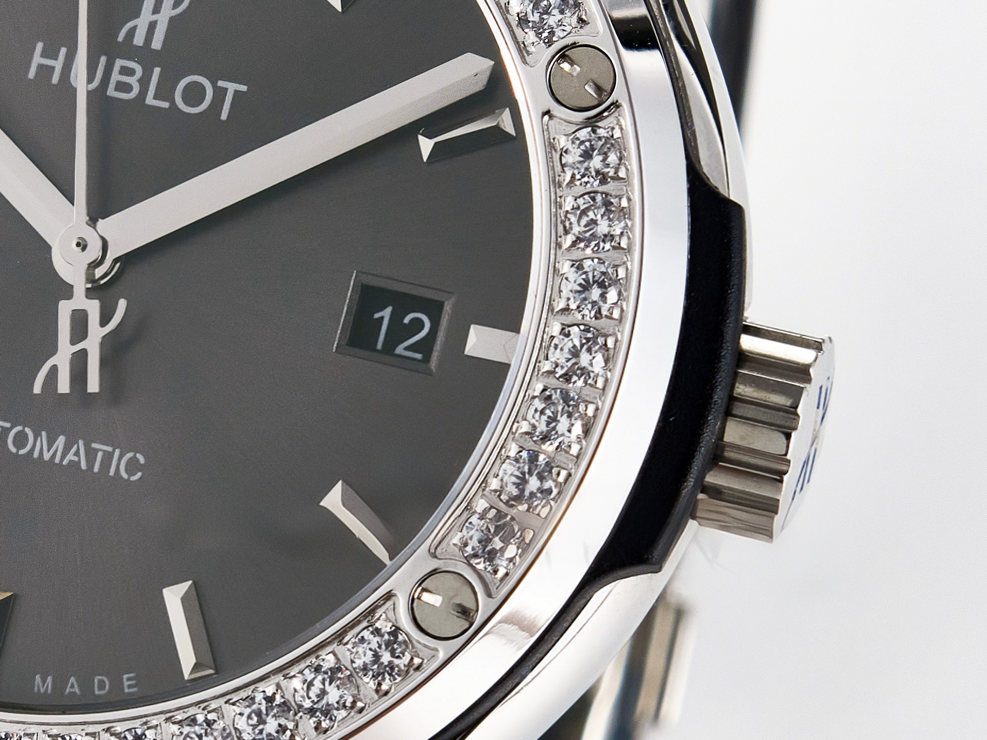 Hublot Classic Fusion Bang 42mm HBF 1:1 Best Edition Gray Dial Diamonds Bezel on Gray Rubber Strap A2892-fasswatch