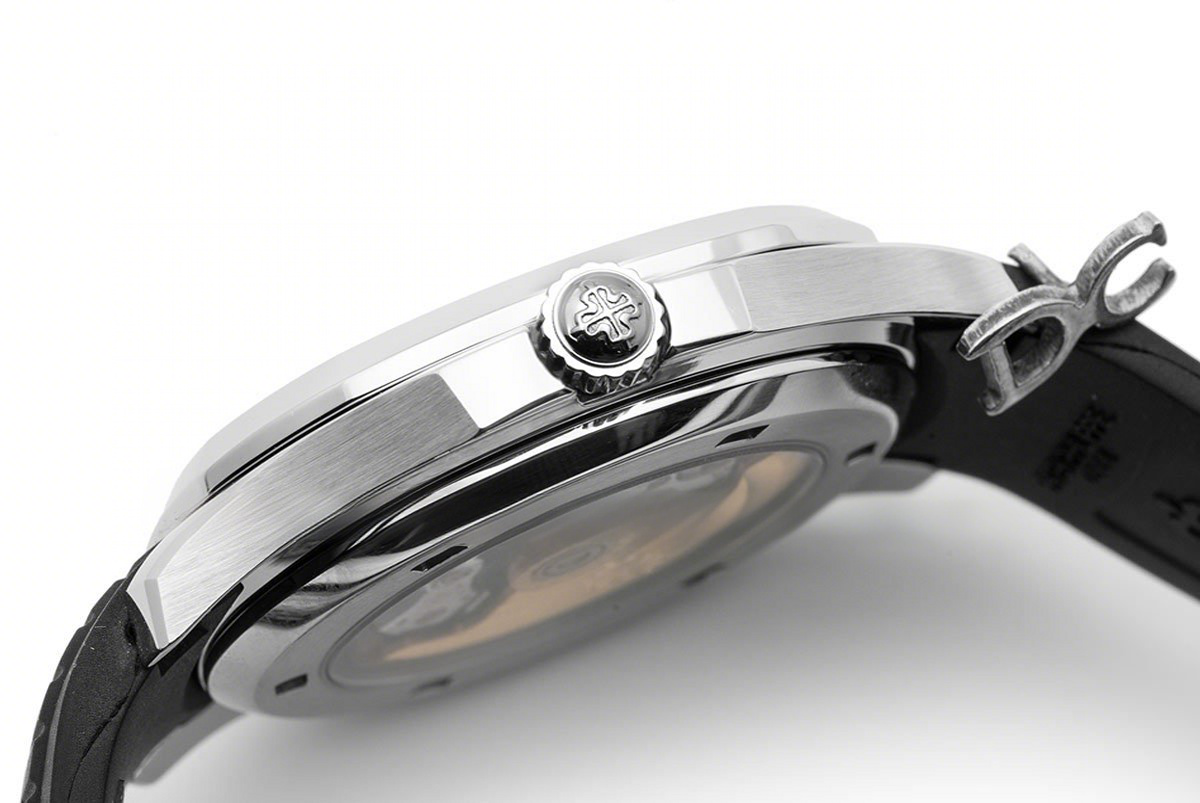 Patek Philippe Aquanaut 5167 Black Dial in Stainless Steel-fasswatch