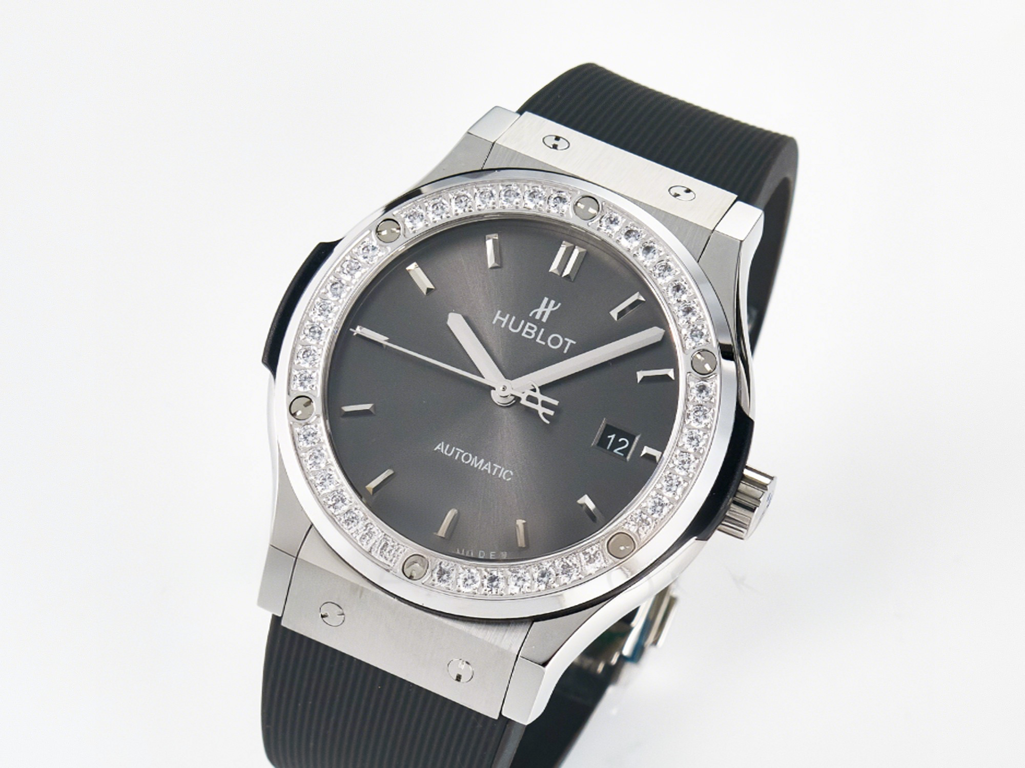 Hublot Classic Fusion Bang 42mm HBF 1:1 Best Edition Gray Dial Diamonds Bezel on Gray Rubber Strap A2892-fasswatch