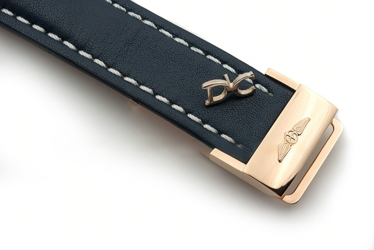 Breitling Navitimer 01 Chronograph Blue Dial in Rose Gold-fasswatch