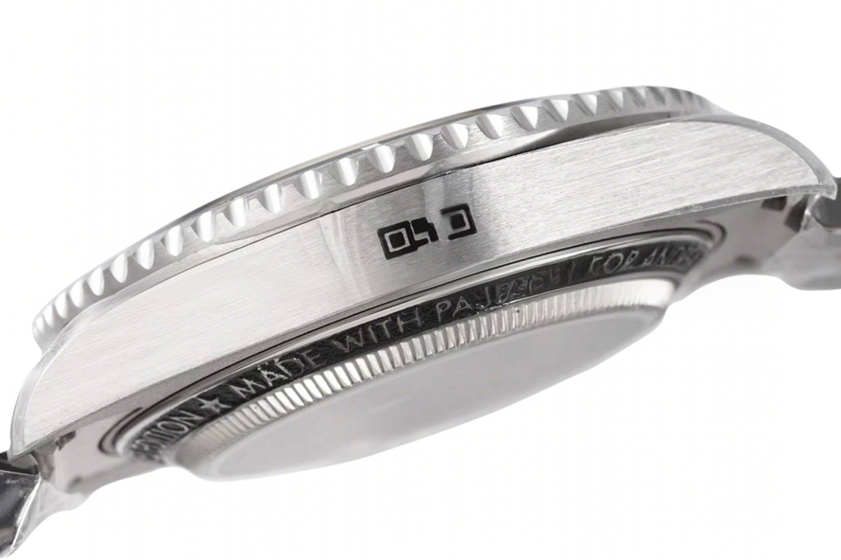 Rolex Andrea Pirlo Project 114060 Submariner-fasswatch