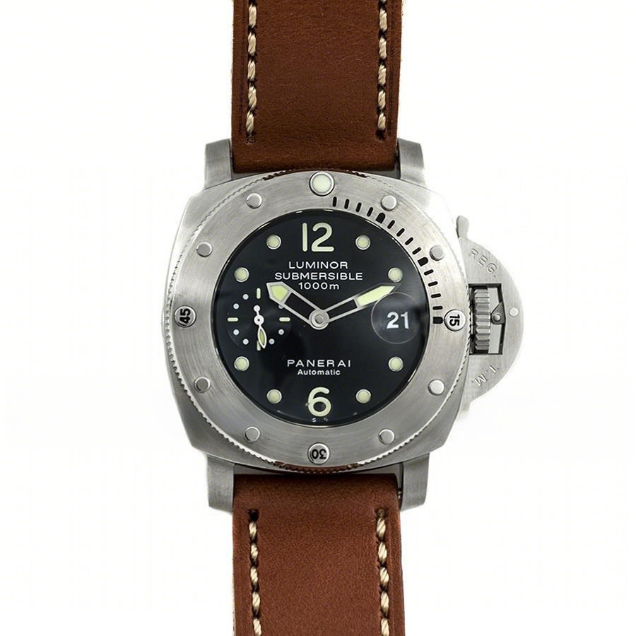 Panerai PAM243 Luminor 1950 Submersible-fasswatch