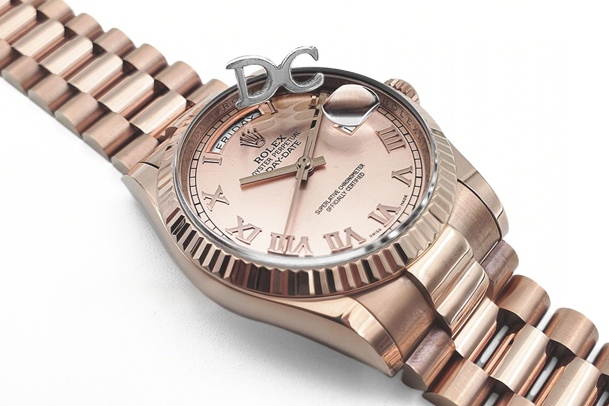 Rolex Daydate 36 128235 Rosé Dial with Roman Marker in Everose Gold-fasswatch