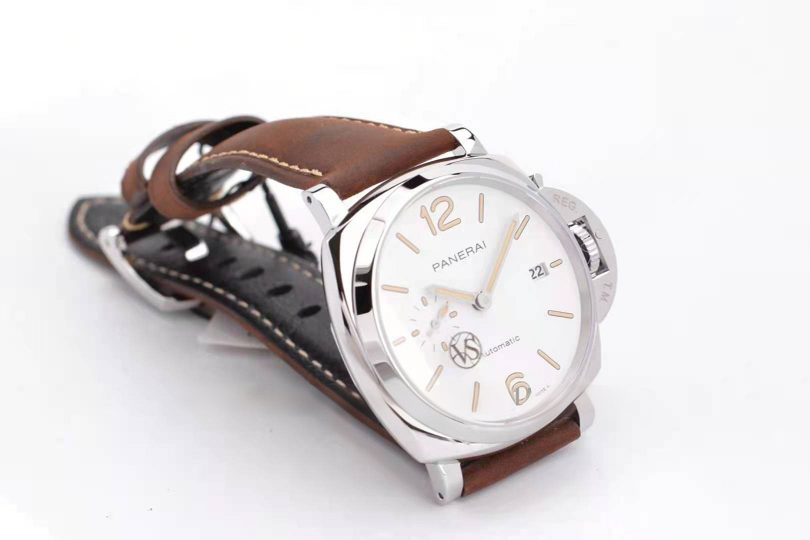 Panerai PAM1046 Luminor Due 42mm-fasswatch