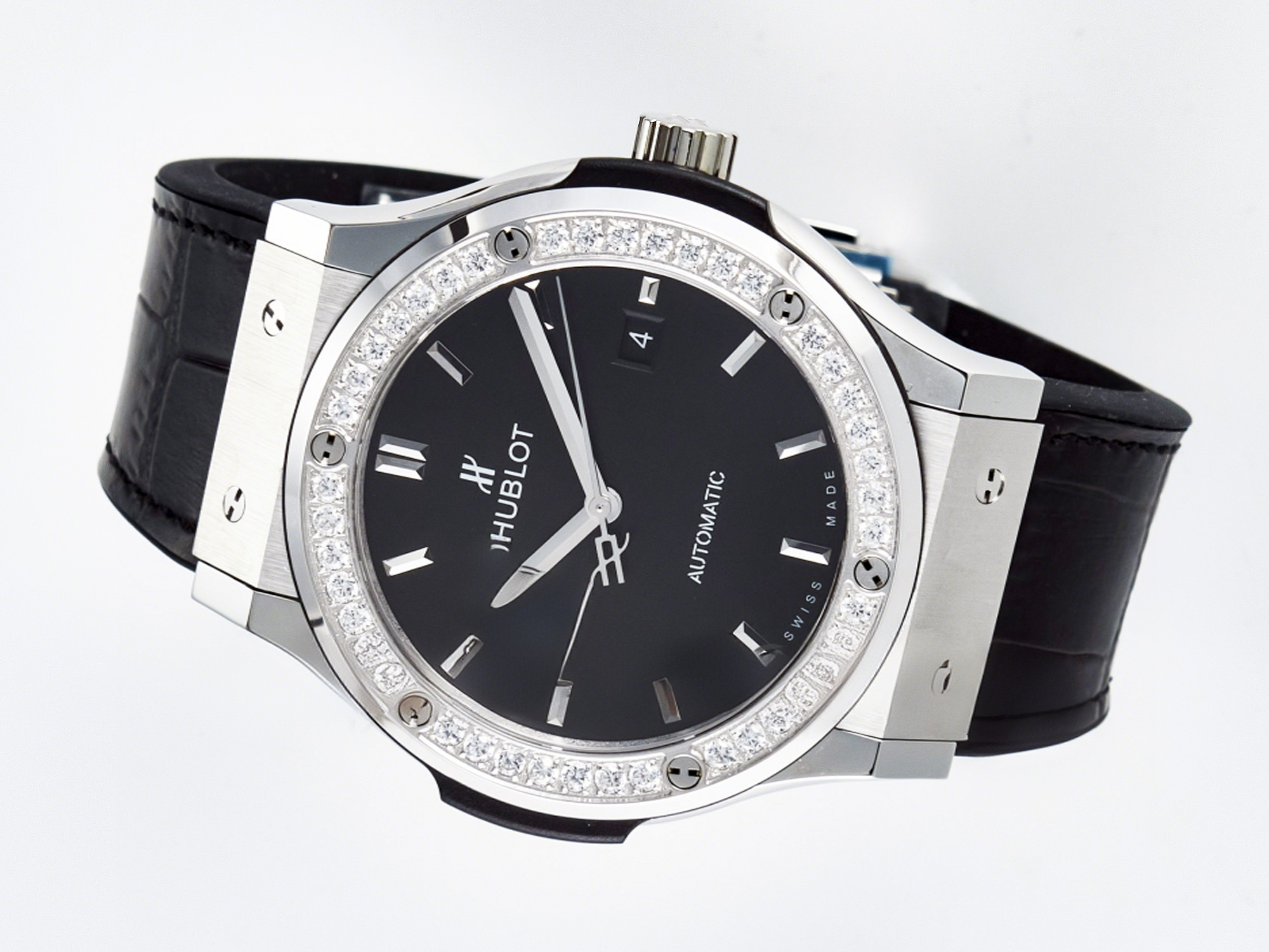 Hublot Classic Fusion Bang 42mm HBF 1:1 Best Edition Black Dial Diamonds Bezel on Black Leather Strap A2892-fasswatch