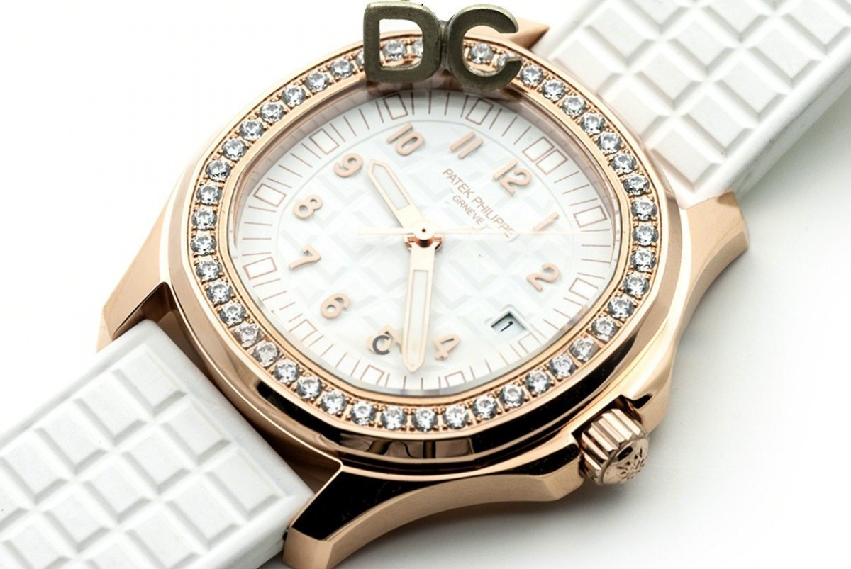 Patek Philippe Aquanaut Luce 5068R-010 in Rose Gold-fasswatch