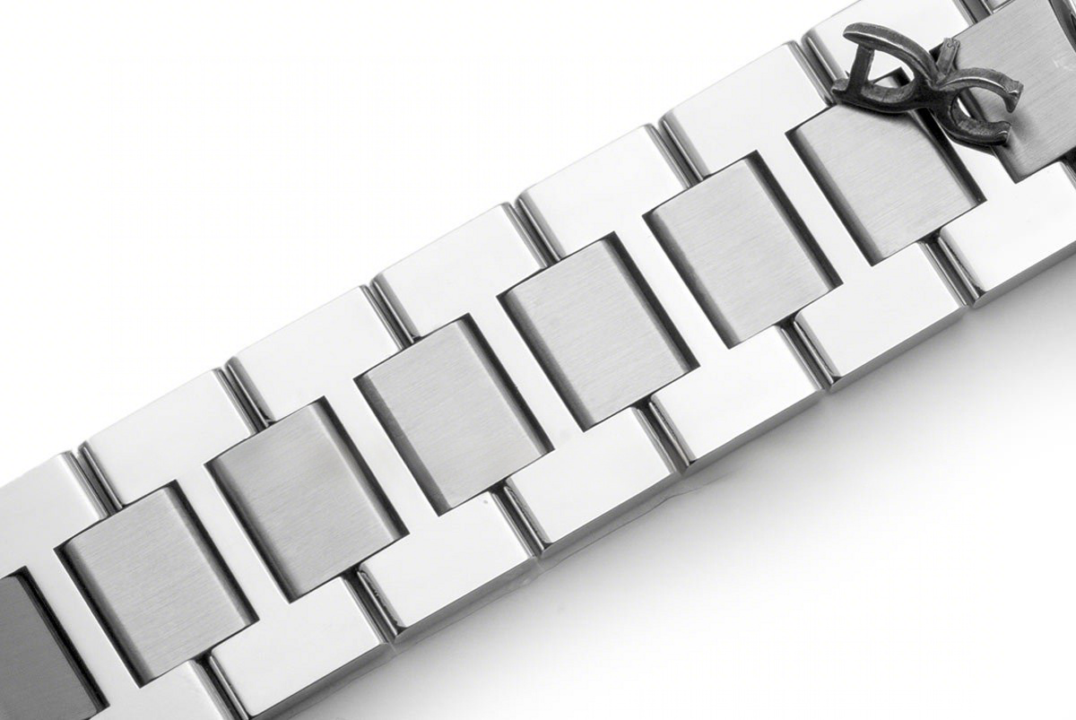 Cartier Ronde Solo de Cartier Watch 29mm White Dial in Steel on Bracelet-fasswatch