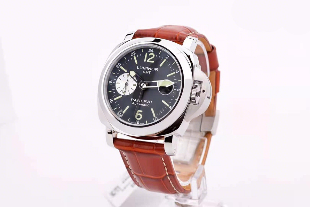 Panerai PAM088 Luminor GMT 44mm-fasswatch