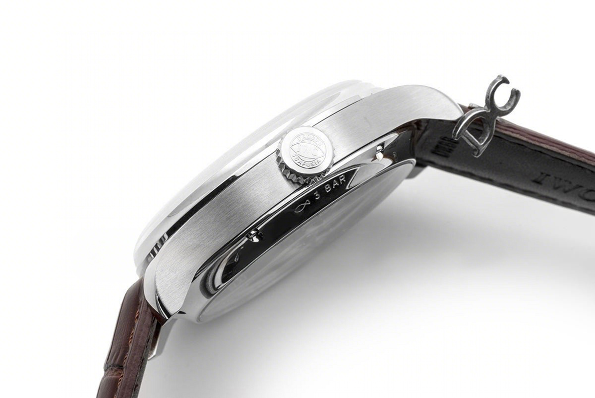 IWC Portugieser Annual Calendar IW5035 White Dial in Steel-fasswatch