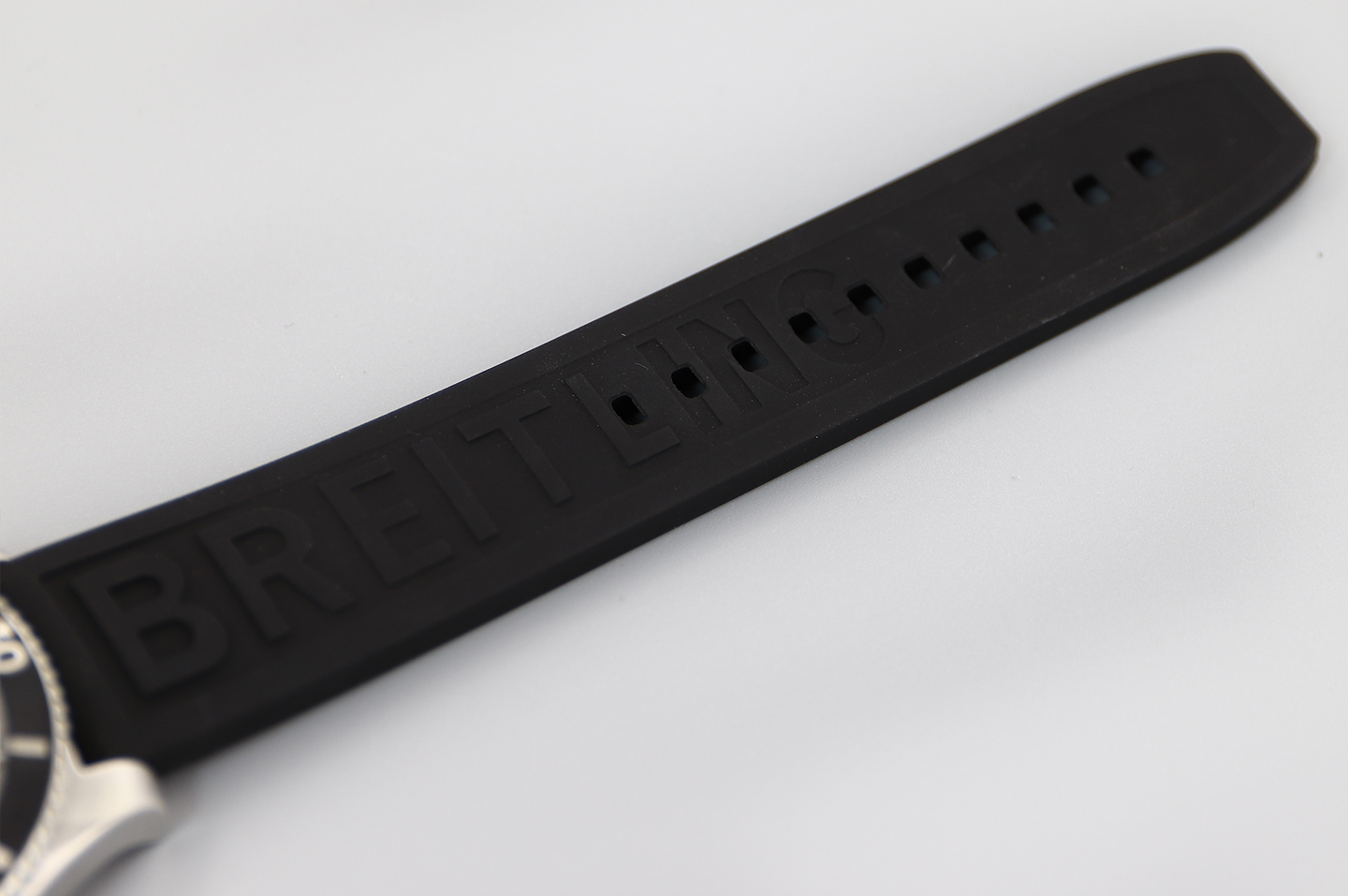 Breitling Superocean Automatic 44mm in Yellow Dial on Black Bezel on Rubber Strap-fasswatch