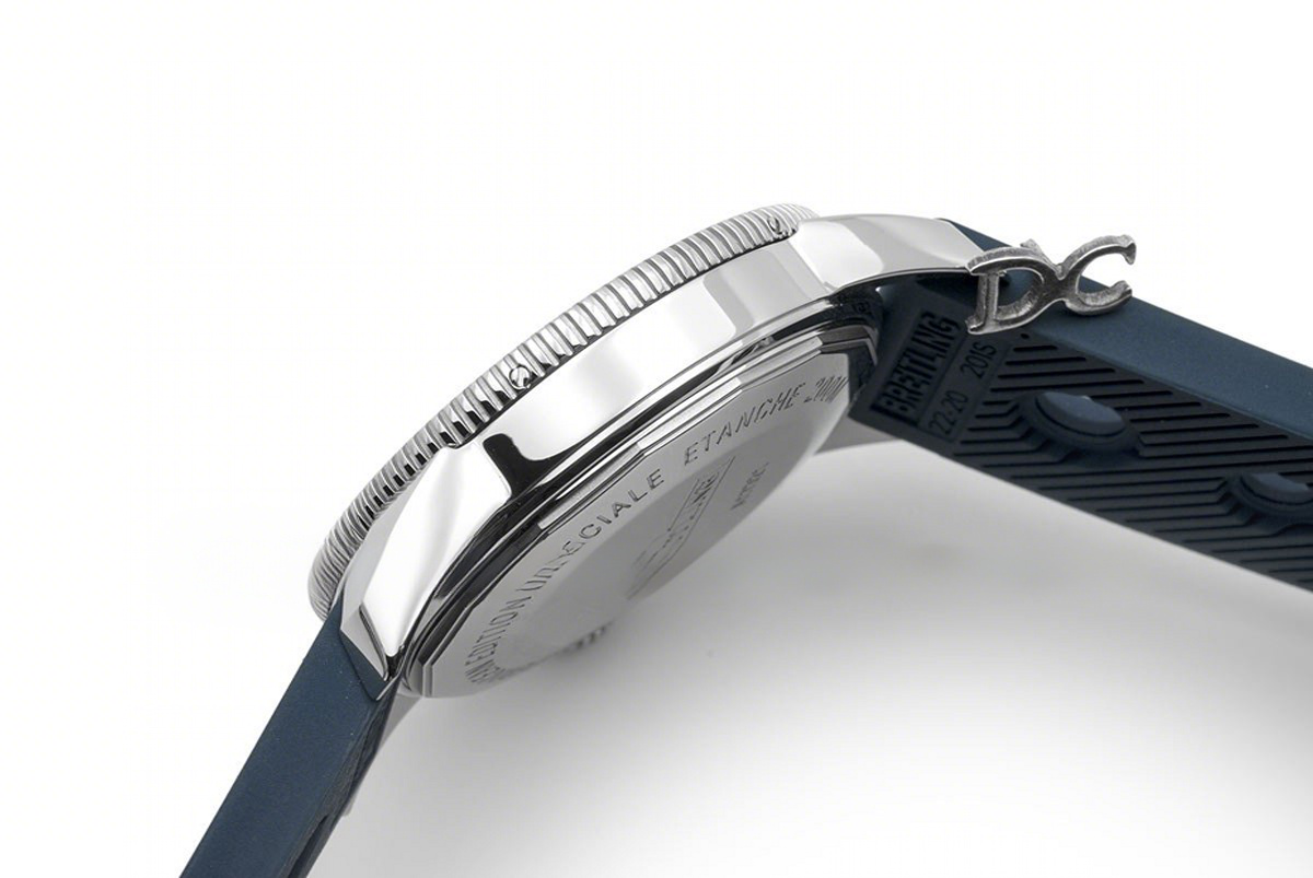 Breitling Superocean Heritage II B20 Automatic in Blue Dial with Blue Bezel on Blue Rubber Strap-fasswatch