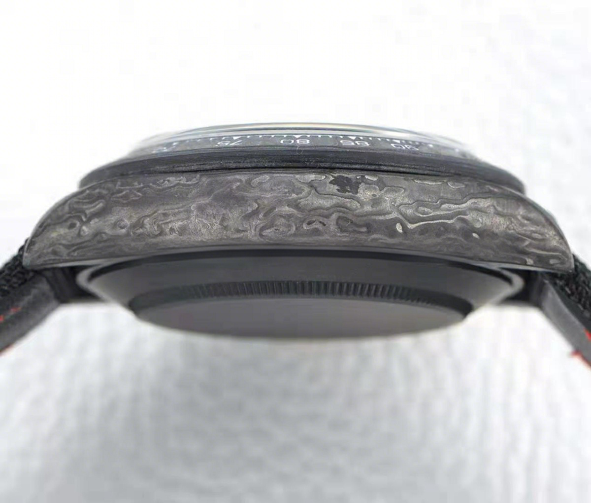 Rolex Daytona DIW Black and Gold Carbon-fasswatch