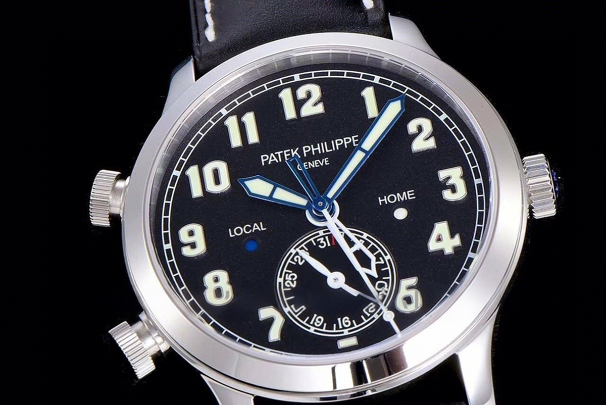 Patek Philippe Calatrava Pilot Travel Time 5524G-001 Dark Blue Dial in White Gold-fasswatch