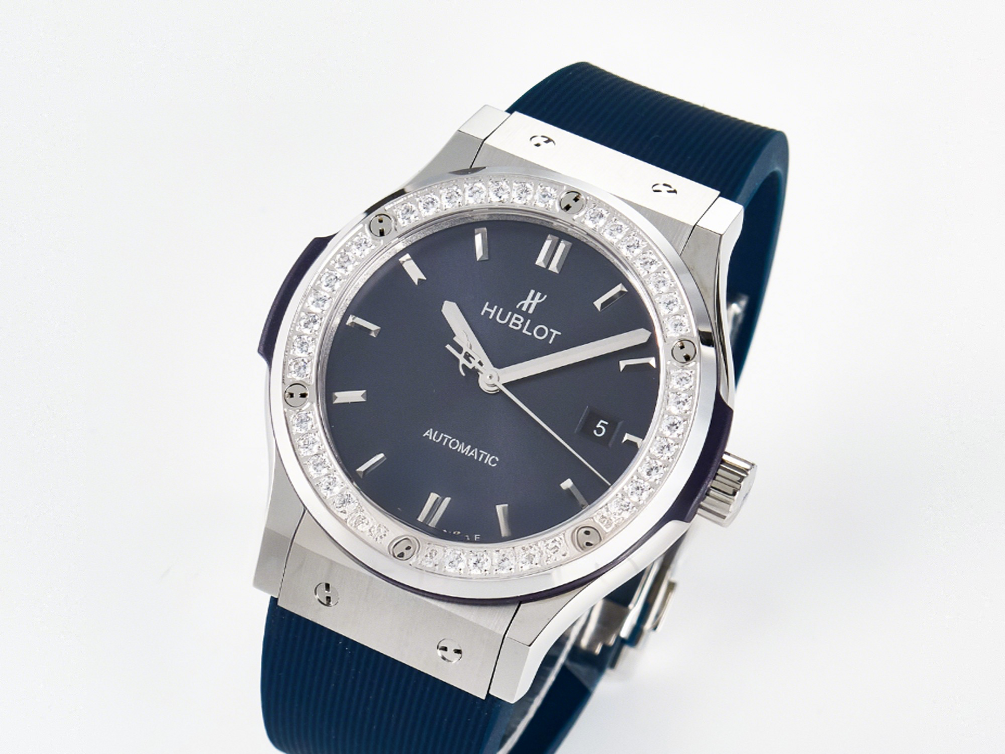 Hublot Classic Fusion Bang 42mm HBF 1:1 Best Edition Blue Dial Diamonds Bezel on Blue Rubber Strap A2892-fasswatch
